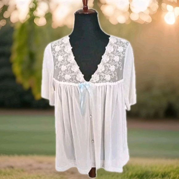 Vanity Fair Other - Vanity Fair 60s Vintage Babydoll Nightgown Lace Blue Bow. Made In USA. Excellent
